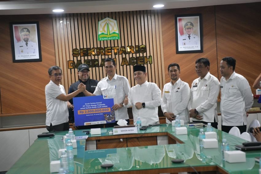 Sinergi Pemerintah dan Perusahaan, TMT Serahkan Bantuan Rp 2,5 Miliar untuk Warga Terdampak Banjir