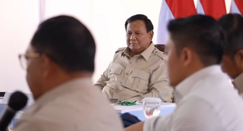 Prabowo Jelaskan Alasan Bencana Sumatera Tak Ditetapkan Bencana Nasional