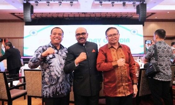 Memperkuat Hubungan Indonesia-India, Bupati dan Wabup Karo Hadiri Jamuan Diplomatik Hari Republik India ke-77 di Medan