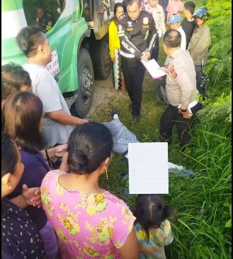 Kecelakaan di Jalintim Pelalawan, Pelajar SMA Tewas Tabrak Truk