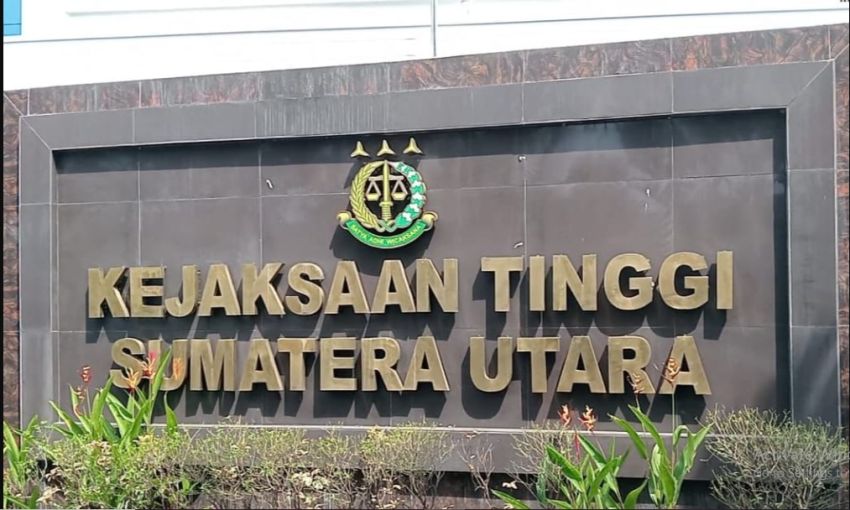 Dua Jaksa dan Staf TU Inteljen Kejari Padang Lawas Jalani Pemeriksaan di Kejagung