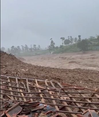 Longsor Cisarua Bandung Barat: 5 Korban Tewas, 89 Warga Diduga Tertimbun