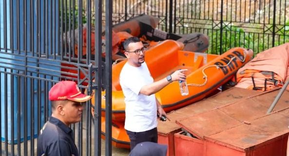 Bupati Labuhanbatu Selatan Tinjau Disdukcapil, Pastikan Pelayanan Publik Optimal dan Bersih