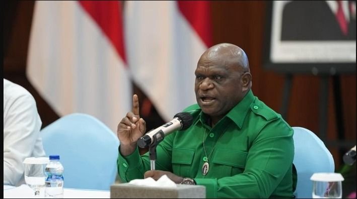 Teror Influencer di Indonesia: Menteri HAM Duga Ada Strategi &ldquo;Playing Victim&rdquo;