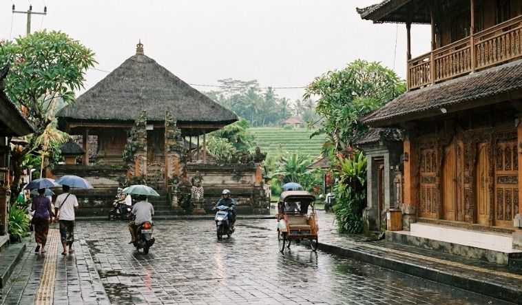Hujan Ringan hingga Sedang Guyur Sejumlah Wilayah Bali, Suhu Udara Capai 31 Derajat