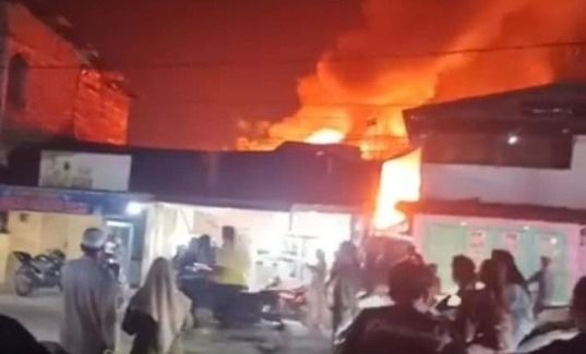 Tiga Rumah Ludes Terbakar di Tanjungbalai, Oknum Mengaku Damkar Minta Uang Korban