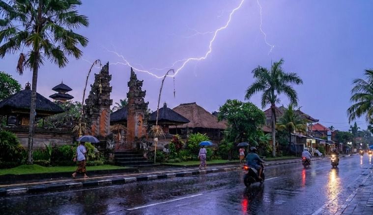 Bali Didominasi Hujan Ringan, Karangasem Berpotensi Hujan Petir