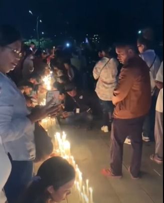 Ribuan Umat Katolik Nyalakan 1.000 Lilin di Labuan Bajo, Tanda Empati untuk Keluarga Korban Kapal Tenggelam