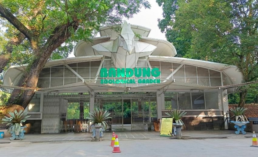 Kebun Binatang Bandung: Ketika Kekuasaan Mendahului Hukum