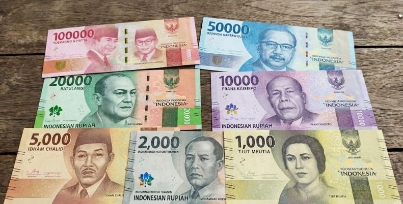 Nilai Tukar Rupiah vs Dolar AS: Pelemahan Tipis di Awal Perdagangan