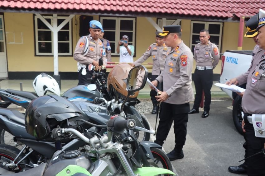 Kapolres Binjai Cek Kesiapan Kendaraan Jelang Operasi Ketupat Toba 2026, Tegaskan Polri Harus Hadir dan Dicintai Masyarakat