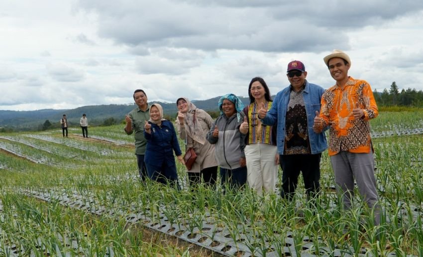 Kemenko Pangan dan BGN Lakukan Kunjungan Kerja ke Humbang Hasundutan, Pantau Rantai Pasokan Pangan dan Food Estate