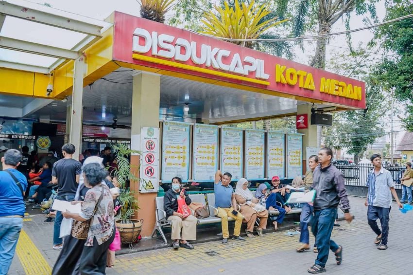 Satu Tahun Kepemimpinan Rico&ndash;Zaki, Pelayanan Adminduk Medan Meningkat 28,9 Persen: Kini Cepat, Mudah, dan Inovasi Jemput Bola