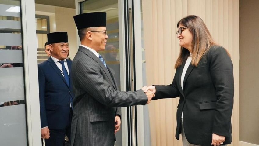 Sugiono Bertemu Menlu Palestina: Indonesia Perkuat Diplomasi untuk Perdamaian