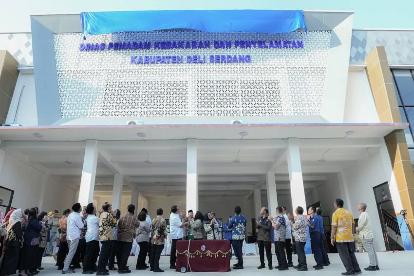 Satu Tahun Memimpin, Bupati Asri Resmikan Kantor Baru Damkar Deli Serdang