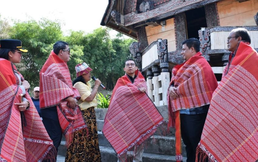 Menbud Fadli Zon: Warisan Batak Toba Harus Dihidupkan, Bukan Sekadar Peninggalan Fisik