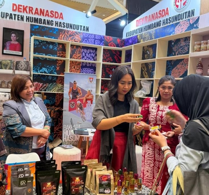 Produk UMKM Humbahas Raih Apresiasi Wakil Menteri Pariwisata di Inacraft 2026