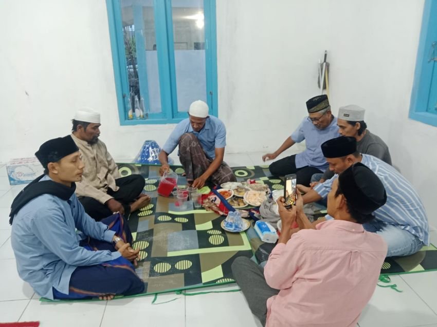 Safari Ramadhan di Lam Me: Tuha Peut dan Aparatur Gampong Pererat Silaturahmi Warga