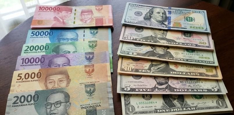 Dolar AS Menguat Pagi Ini, Rupiah Terdorong ke Rp 16.812