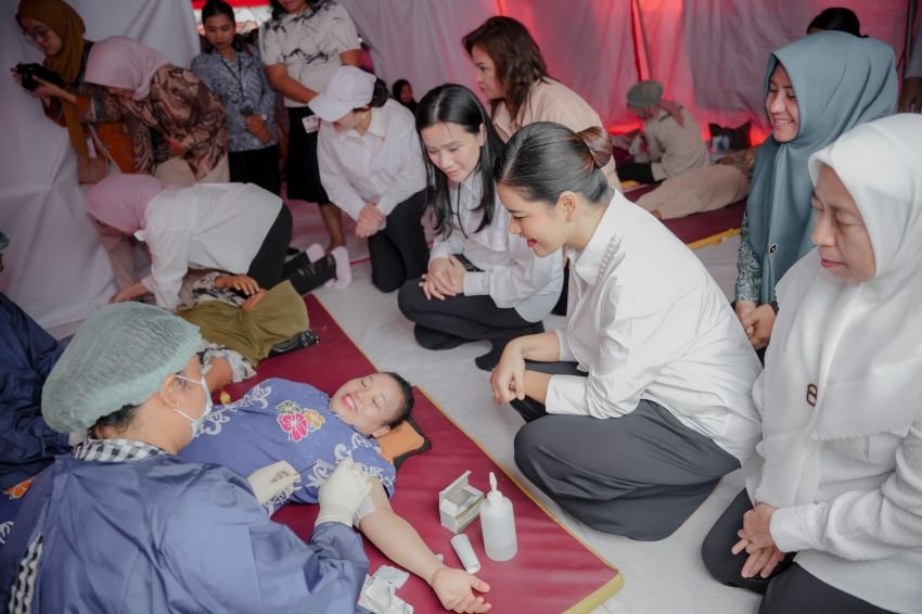 Kahiyang Ayu Apresiasi Bantuan SERUNI KMP untuk Korban Bencana Tapanuli Tengah