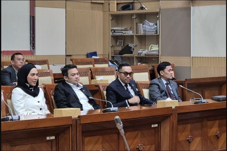 Sahroni Resmi Jadi Waka Komisi III DPR Lagi, Ungkap &ldquo;Aneh Kalau Harus Kenalan Lagi&rdquo;