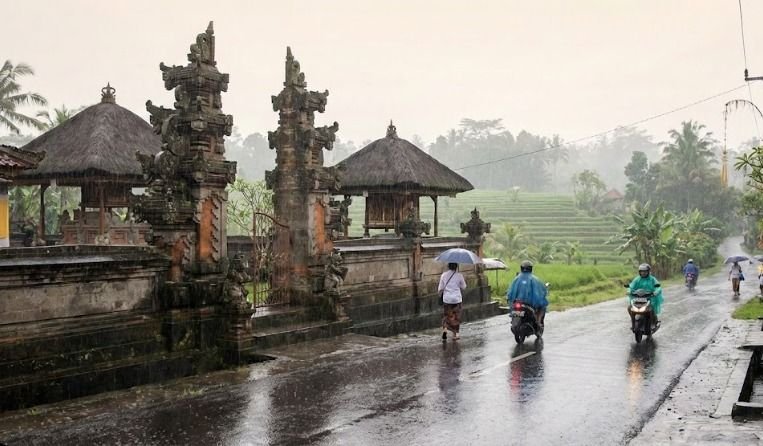 Hujan Ringan hingga Sedang Guyur Bali, Suhu Berkisar 21&ndash;33 Derajat Celsius