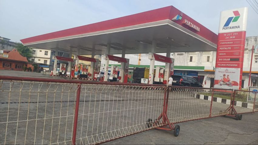 BBM Terbatas di Padangsidimpuan, Warga Mengeluh Antri Panjang Sementara Pengecer Jual Harga Tinggi