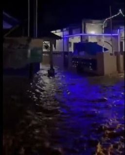 Hujan Deras Landa Tapteng, Dua Jembatan Darurat Hanyut dan Warga Kembali Mengungsi