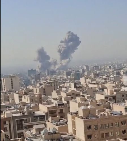 AS Resmi Serang Iran, Teheran dan Empat Kota Lain Dilanda Ledakan