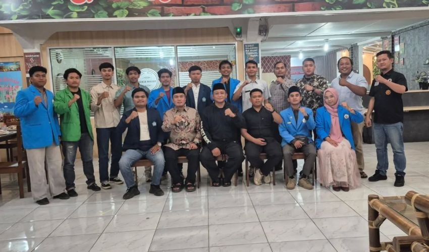 Gelar Buka Puasa Bersama BEM se-Kota Padangsidimpuan, Kapolres Tapsel: Mahasiswa Adalah Agen Perubahan, Kami Siap Dengar Kritik dan Saran