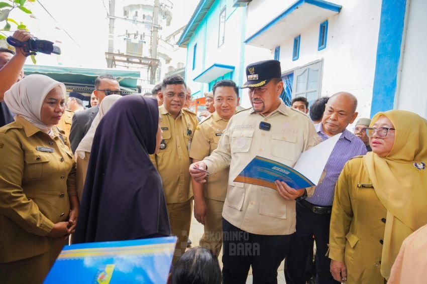Tinjau Pelaksanaan Berlayar, Bupati Baharuddin Ingatkan Warga untuk Gaya Hidup Sehat