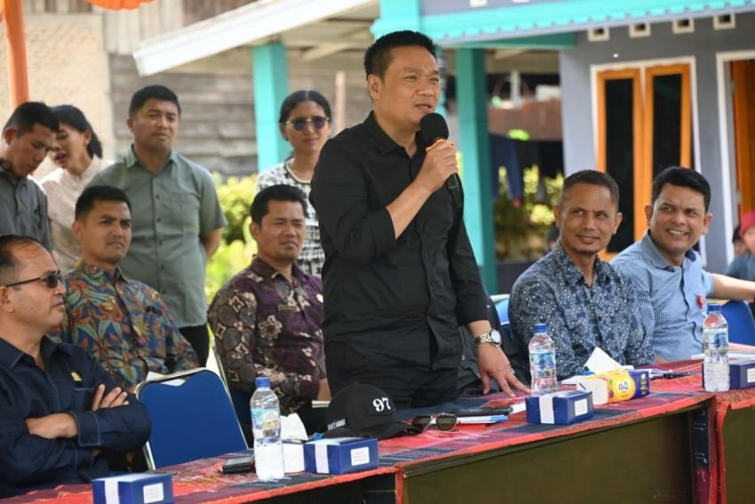 Datang ke Paranginan, Bupati Humbahas Dengar Keluhan Jalan Rusak dan Akses Tani