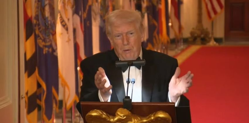 Meski Ditentang Mahkamah Agung AS, Trump Naikkan Tarif Global Jadi 15%