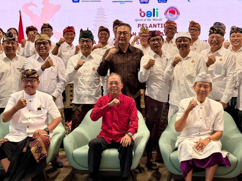 Gubernur Koster Ajak Stakeholder Bersatu Membangun Pariwisata Bali di Pelantikan DPW NCPI