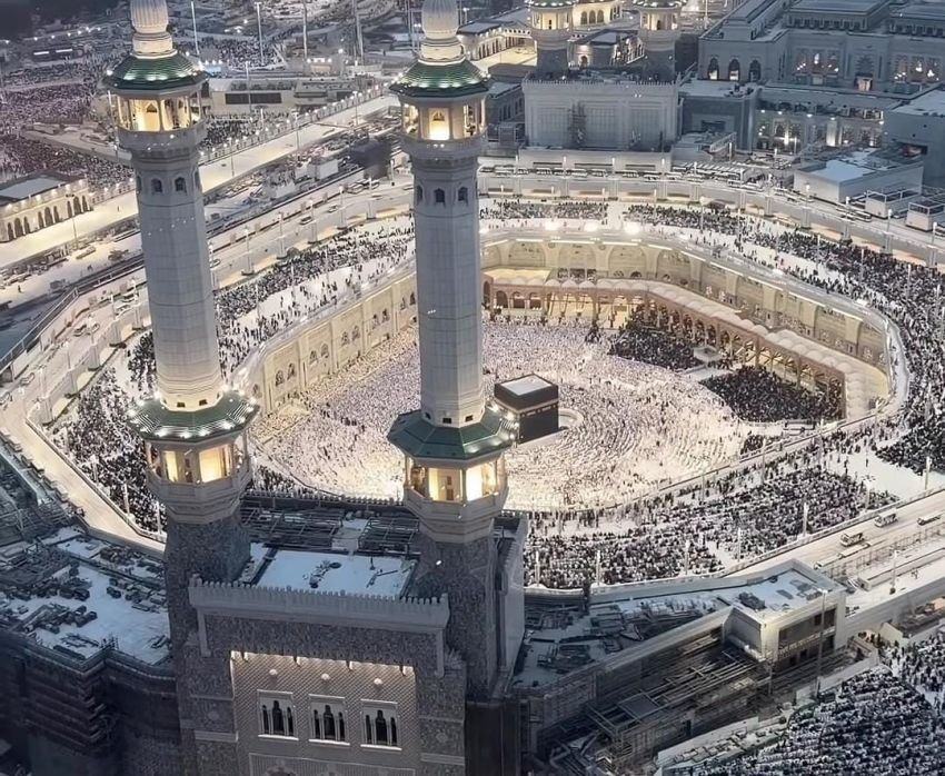 Mengapa Masjidil Haram Tidak Simetris? Ini Sejarahnya