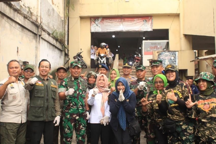 Pasar Bambu Kuning Hingga SMEP Disapu Bersih, Kodam XXI/Radin Inten Sosialisasikan Hidup Bebas Sampah