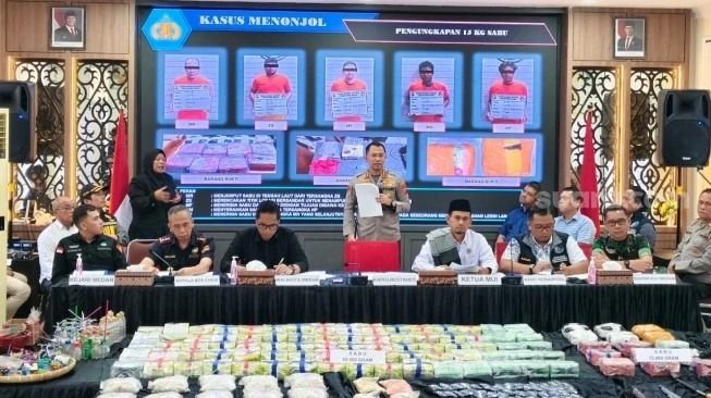 Polisi Gagalkan Penyelundupan 95 Kg Sabu dan Ekstasi, Modus Ship-to-Ship dan Perampok Laut Terlibat