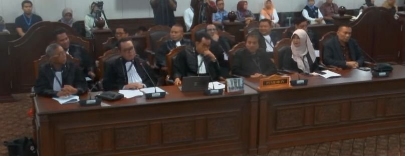 Roy Suryo cs Jalani Sidang Perdana Gugatan ke MK, Menilai Pasal KUHP dan UU ITE Membatasi Hak Peneliti