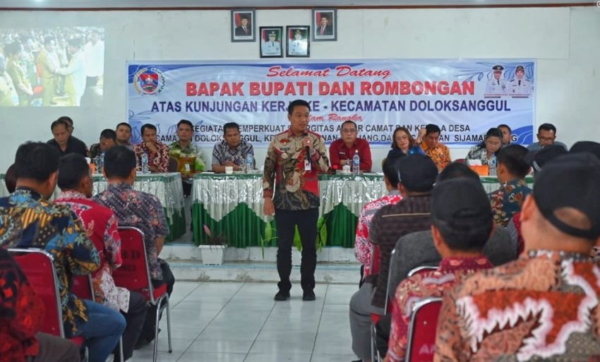 Bupati Humbang Hasundutan Ajak Kepala Desa Perkuat Sinergi untuk Pelayanan Masyarakat yang Lebih Baik