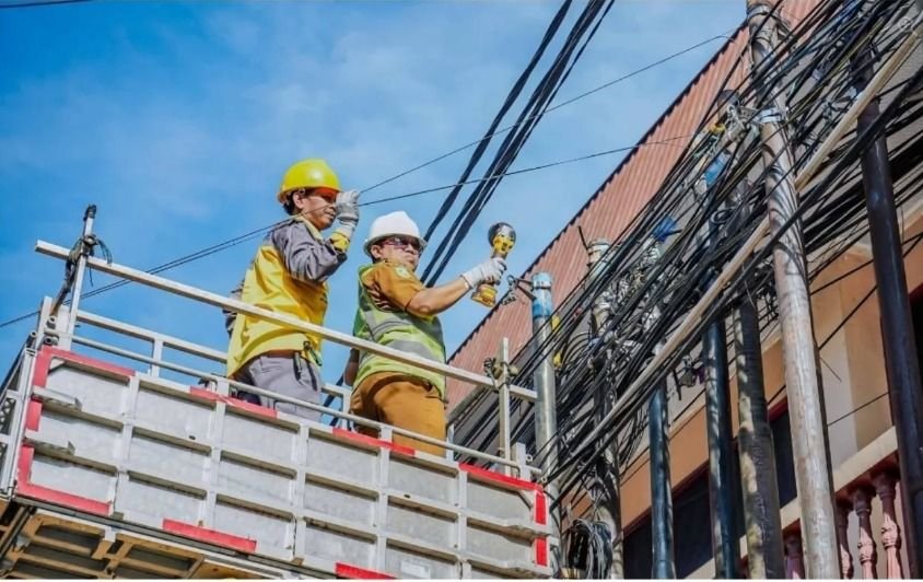 Pemko Medan Percepat Program &ldquo;Merata&rdquo;, Kabel Udara Diturunkan dan Tiang Utilitas Dibongkar untuk Wajah Kota Lebih Rapi