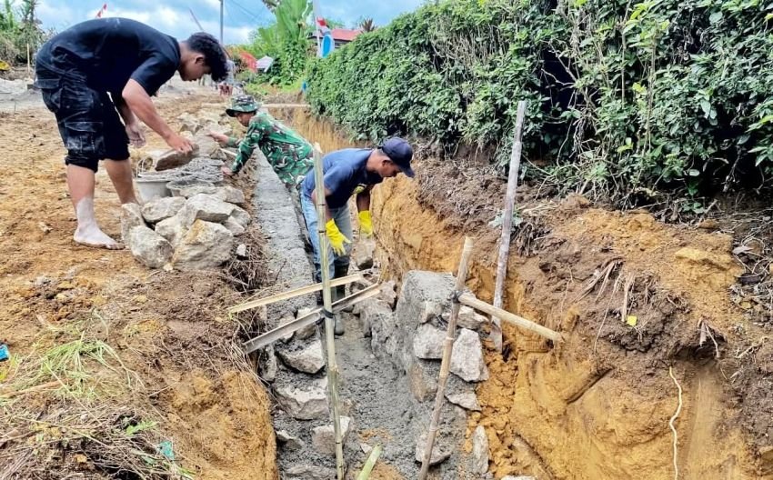 Pengerjaan Drainase TMMD Ke-127 di Simalungun Berjalan Lancar, Sinergi TNI dan Warga Perkuat Nilai Gotong Royong
