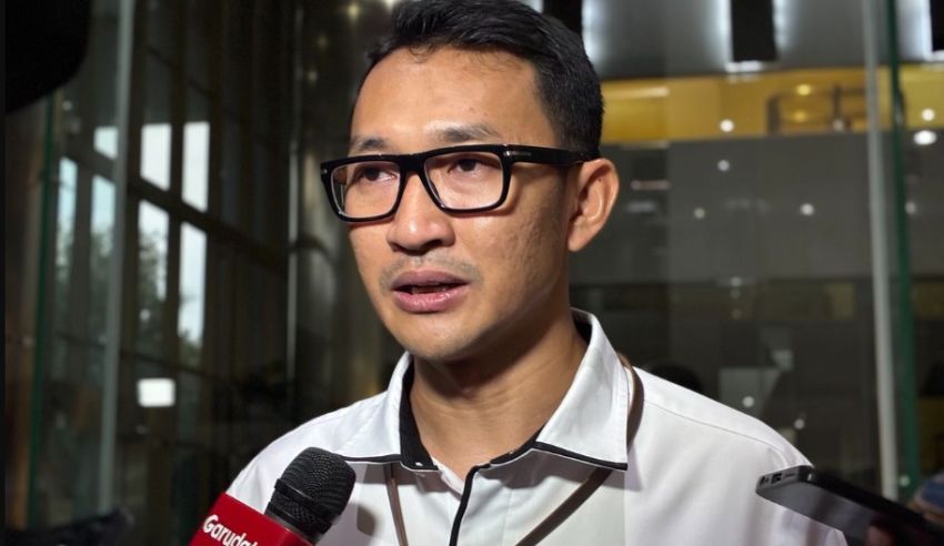 KPK Sita 5 Koper Berisi Rp 5 Miliar dalam Penggeledahan Kasus Dugaan Korupsi Impor di Bea Cukai