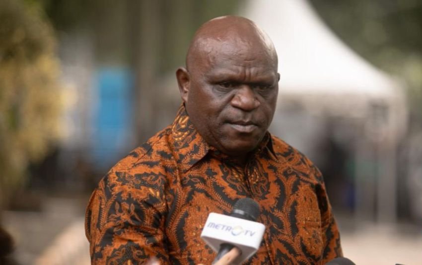 Menteri HAM Natalius Pigai Klarifikasi Mahfud MD soal Makan Bergizi Gratis