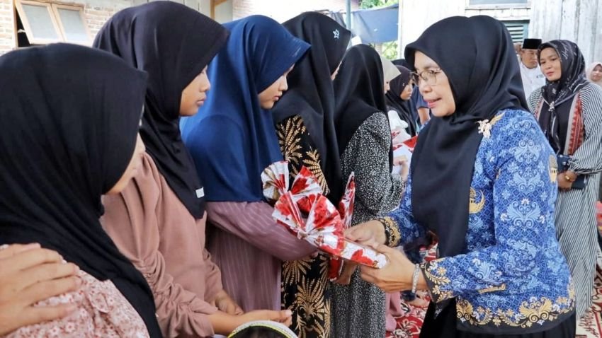 TP PKK Simalungun Hadiri Pengajian Al-Ikhlas, Santuni Anak Yatim dan Kaum Dhuafa Jelang Ramadhan