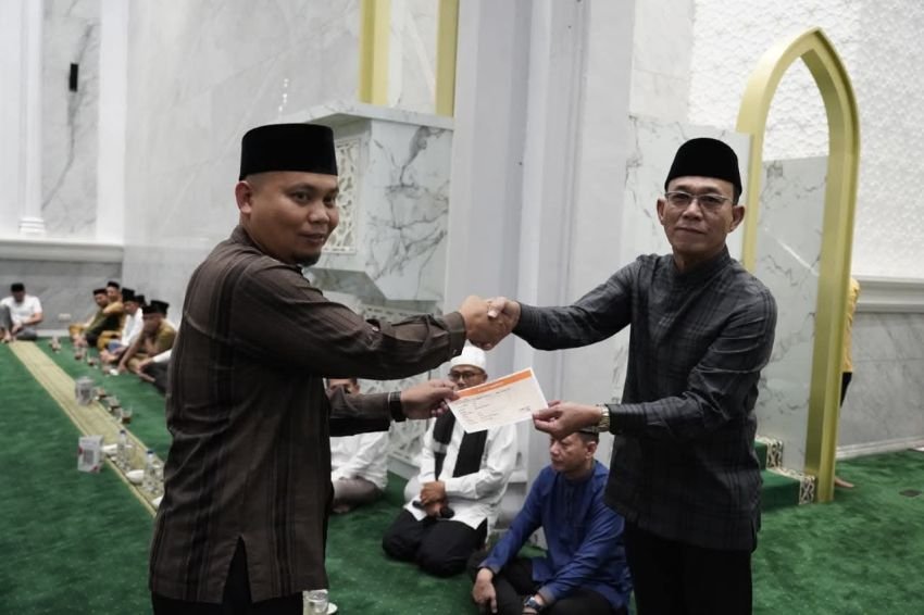 Bupati Tapanuli Selatan Gelar Buka Puasa Bersama OPD dan Instansi Vertikal di Masjid Syahrun Nur