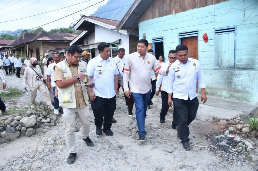 Menteri PKP Maruarar Sirait Tinjau Samosir, Janji Bedah 556 Rumah dan Tata 41,8 Hektare Kawasan Kumuh