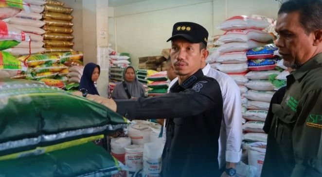 Oknum Ngaku Instansi Diduga Minta Setengah Kilo Daging per Lapak, Pemkab Aceh Barat Selidiki Dugaan Pungli di Pasar Bina Usaha Meulaboh