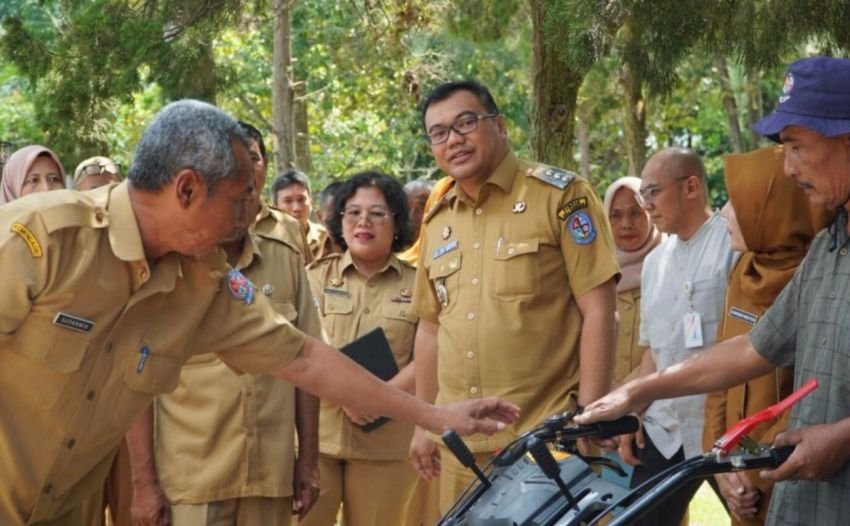 Pemkab Deli Serdang Tegaskan Alsintan Gratis untuk Kelompok Tani, Bupati Asri Ludin: Oknum yang Pungut Biaya Akan Ditindak Tegas