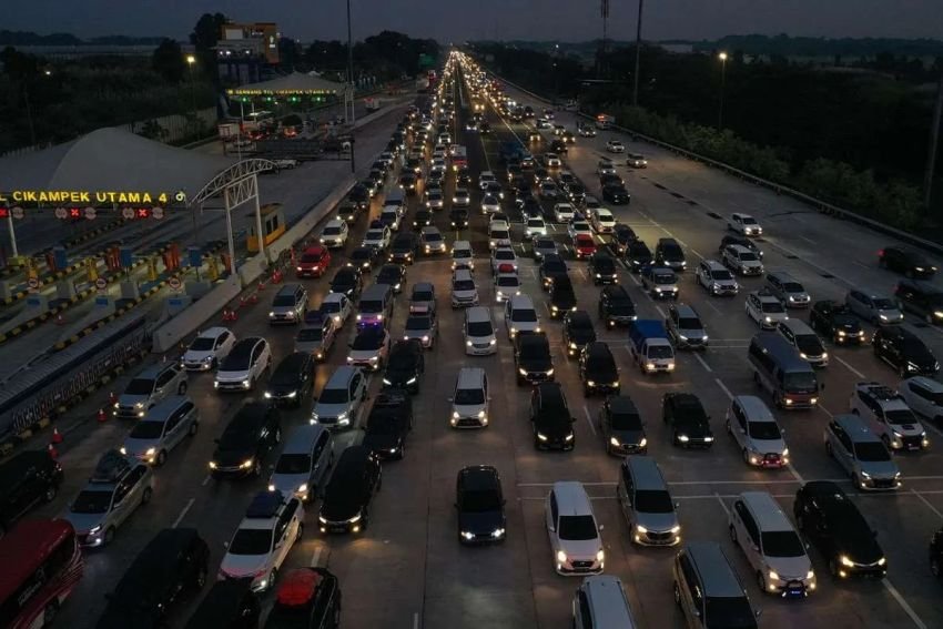 Menhub: Kepadatan Arus Mudik Lebaran 2026 Diprediksi Memuncak 16 dan 18 Maret
