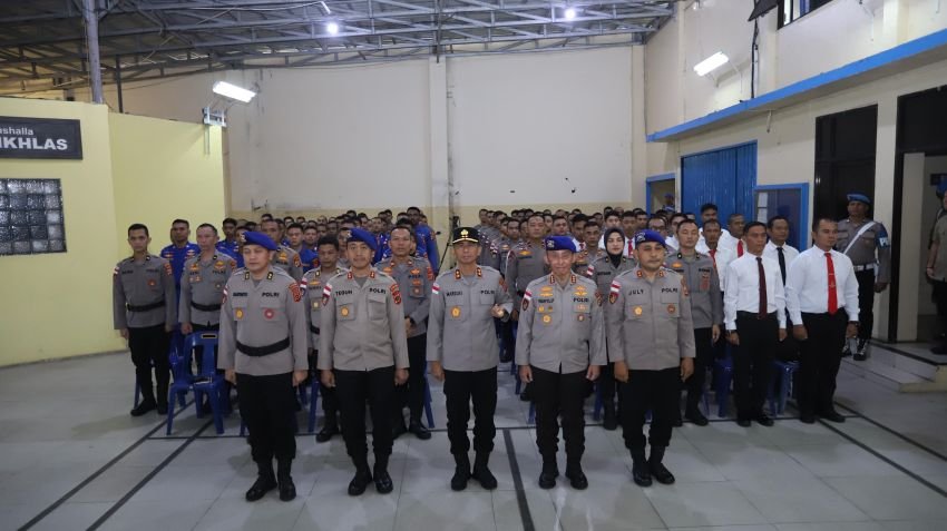 Kapolda Marzuki Ali Basyah Puji Respons Cepat Polairud Bantu Korban Banjir di Aceh